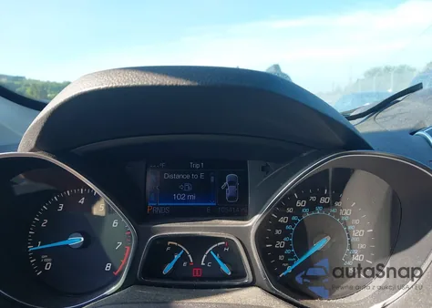 2013 Ford Escape Titanium z USA, uszkodzony, nr VIN 1FMCU0J96DUB38120